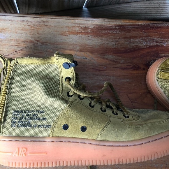 Nike Air SF AF1 MID Urban Utility FTWR Goddess of Victory Green Size 5Y - Picture 7 of 13